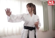为偿还债务!巨乳马尾女高中生“鹫尾めい”连续被侵犯一整年 最后被调教成易高潮体质-优优日报
