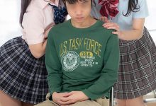 家里没大人!与妹妹和她同学「あべみかこ&あおいれな」大乱搞 最后还一起抱着入睡-优优日报