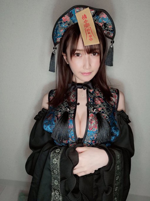 写真偶像级诱惑！ F奶火辣美少女「天川空」新作扮演婊子姐姐色诱妹妹男友的童贞！