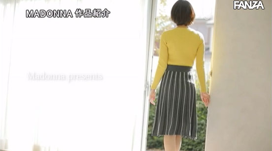 AV界史上最美处女？！ 轻熟女片商MADONNA买下白皙C奶妹「生驹满」初夜、AV出道！