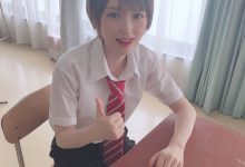 强制!中性白皙雪乳「椎名空」女扮男装穿帮惨遭同学集体中出!-优优日报