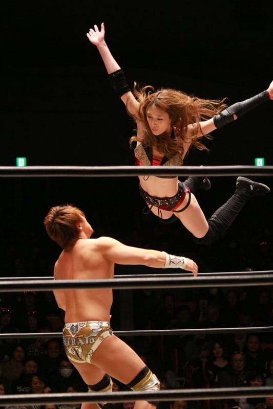 赤井沙希 日本职业女摔角手获得【摔角界林志玲】的封号