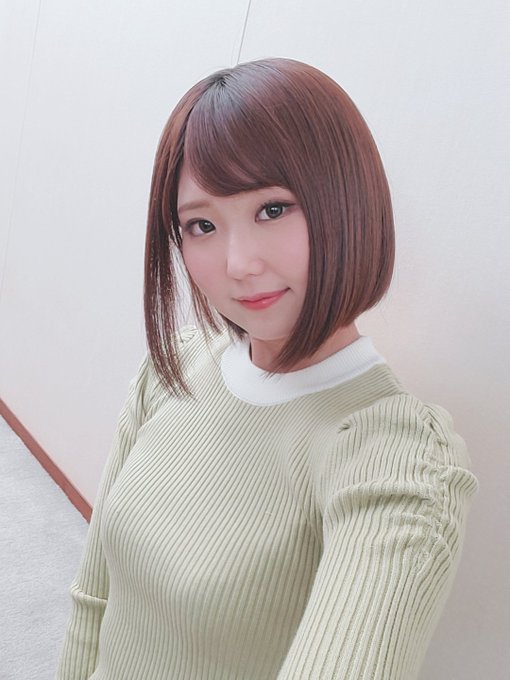 隐藏版素人！C罩杯气质美女“春乃真奈美”AV最新作演出情色女业务！