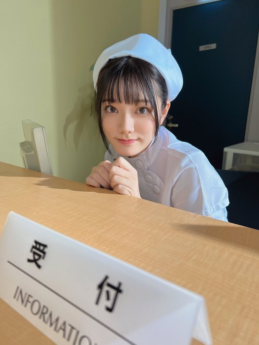 转守为攻！D罩杯王道美少女「宫下玲奈」最新作挑战帮4位在室男破处！