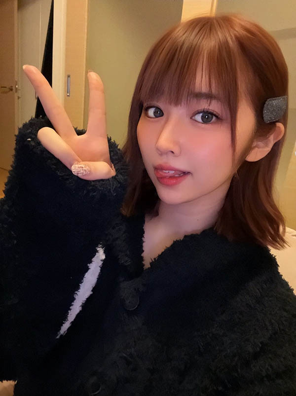 胸奴必追！写真女星《松本菜奈实》下海　J CUP重磅出击杀伤力100%