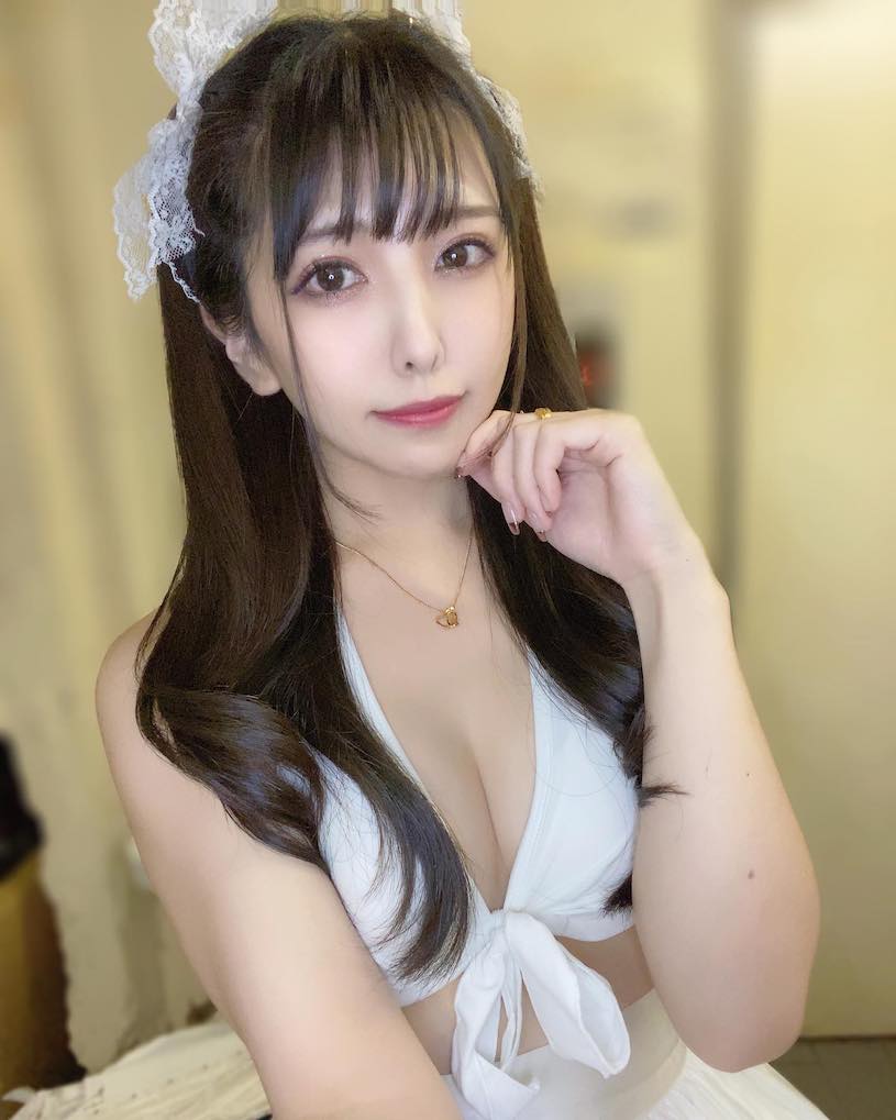 小新有菜！「小只马白嫩女优」自曝超爱SEX，「萌萌脸蛋」好会吸粉！