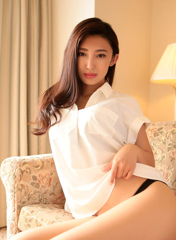 痴女の天才!「G奶混血人妻」遁入AV界专门猎杀小弟弟