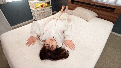 F奶女优「唯井真寻」出道7周年了!为欢庆进行10颜胶大乱搞!