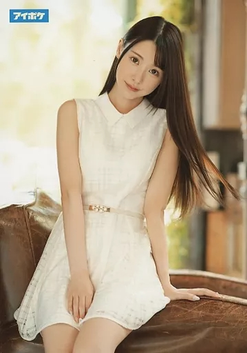 童颜嫩体X雪白美肌!「超可爱JK美少女」集纯欲气质、强悍战力于一体