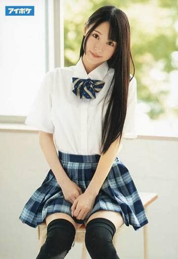 童颜嫩体X雪白美肌!「超可爱JK美少女」集纯欲气质、强悍战力于一体