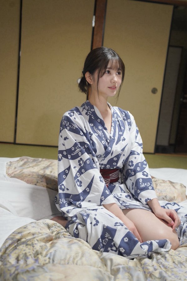 「纯白彩永」出道作品番号及封面，「纯白彩永」个人简介