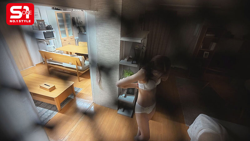 趁隔壁甜美女大生「未步奈奈」失忆,假装是同居男友疯狂做爱到让她想不起来