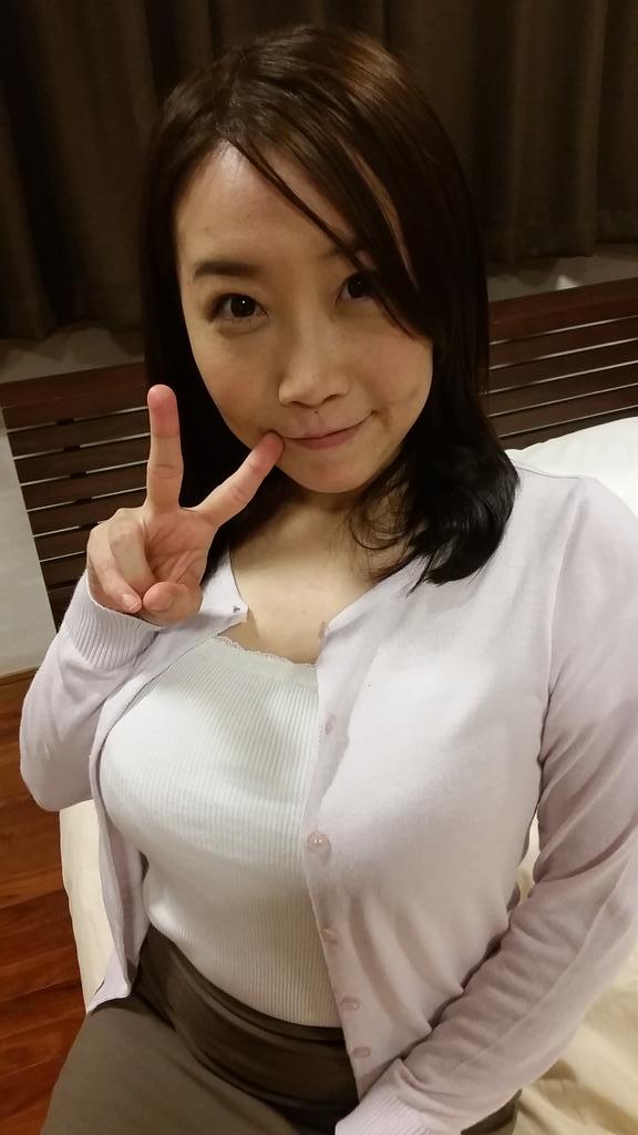 G乳肉弹x熟成风味!「四十路熟女」苦干实干拍摄近400部片
