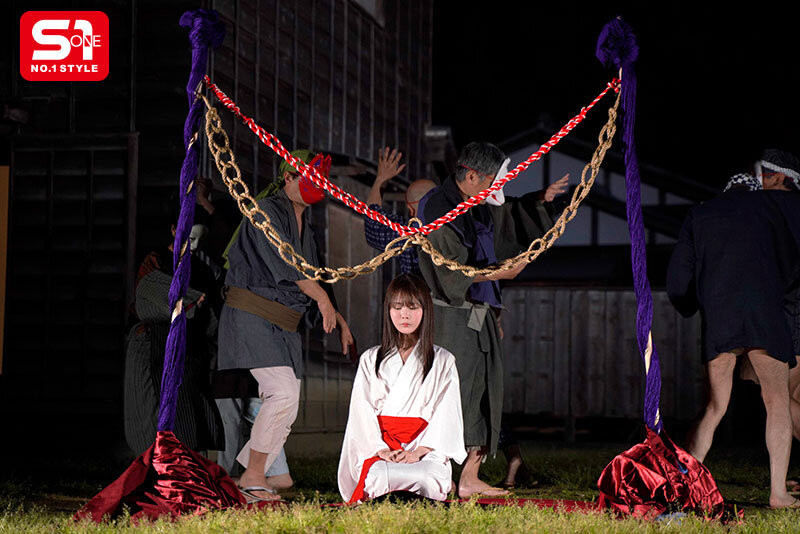 大正时代陋习！贫穷小村姑「miru」被村民当做祭品集体蹂躏破除诅咒