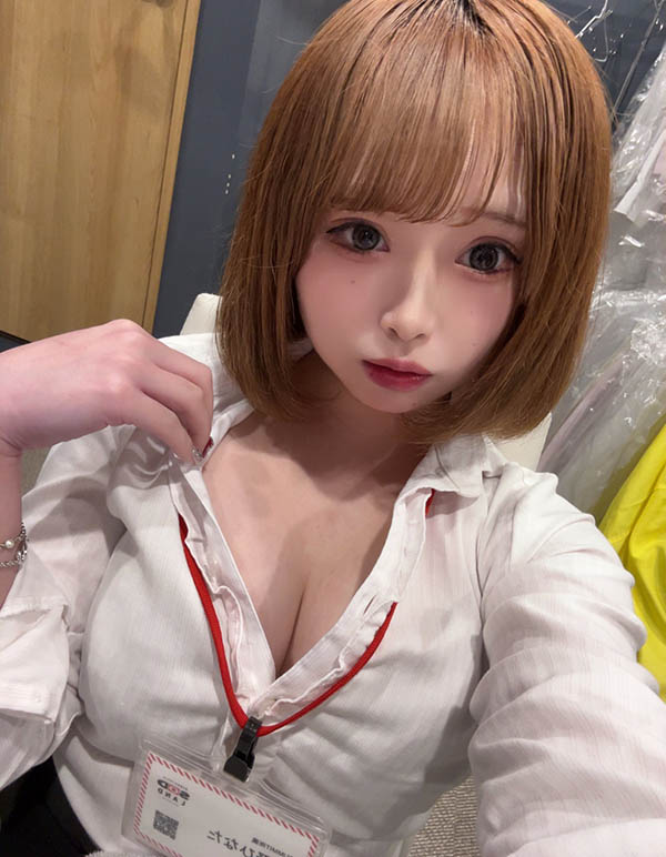 18岁出道！绝对合法！清纯美少女「小只马幼体」太无敌～