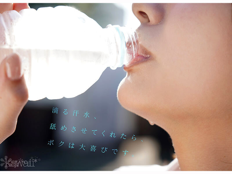 偶像般美貌！有着细腰美乳的「奇迹美少女」出道！