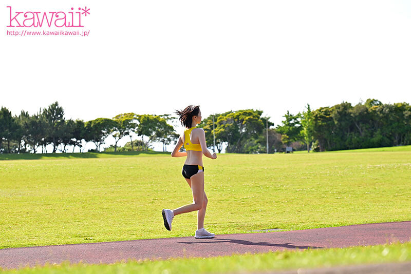 长跑界的新星出道!有着无限体力和性欲的「高身长女大生」!