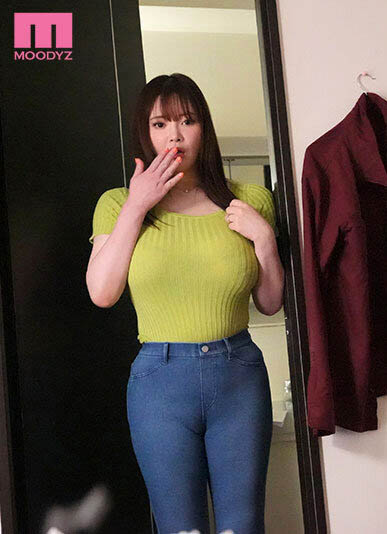 「请用我来玩弄!」巨乳继母Himari担心继子憋坏,自愿献出Q奶和熟体!