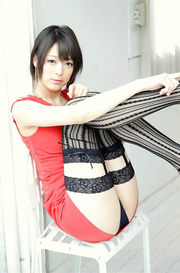 没看过别说自己是腿控老司机 「AV究极美腿王者」经典TOP 3必看！