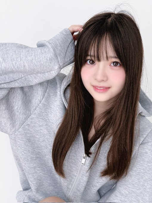 井上桃(井上もも)出道作品番号及封面，「井上桃」个人简介