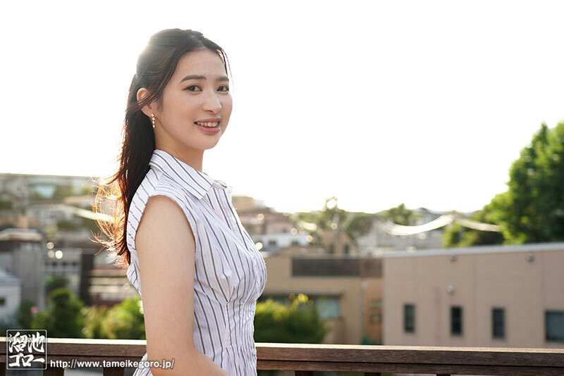 8头身好比例的人妻下海了！「丰满白皙巨乳」超有看点...