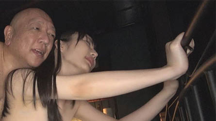 黑丝女教师「雪代美凤」遭人蛇集团绑架监禁 正式贩售前小弟们先轮流试车凌辱