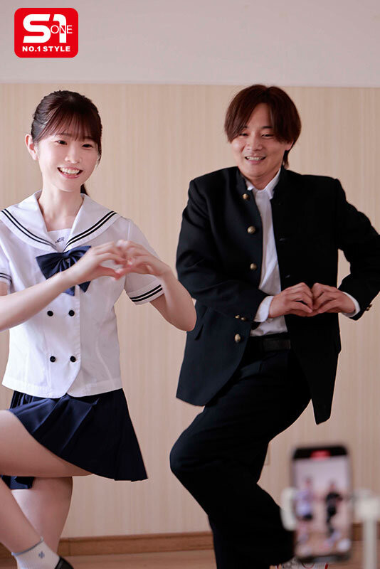 网红情侣连假出游!「白上咲花」跟男友闯入长寿村,惨遭欧吉桑们轮上