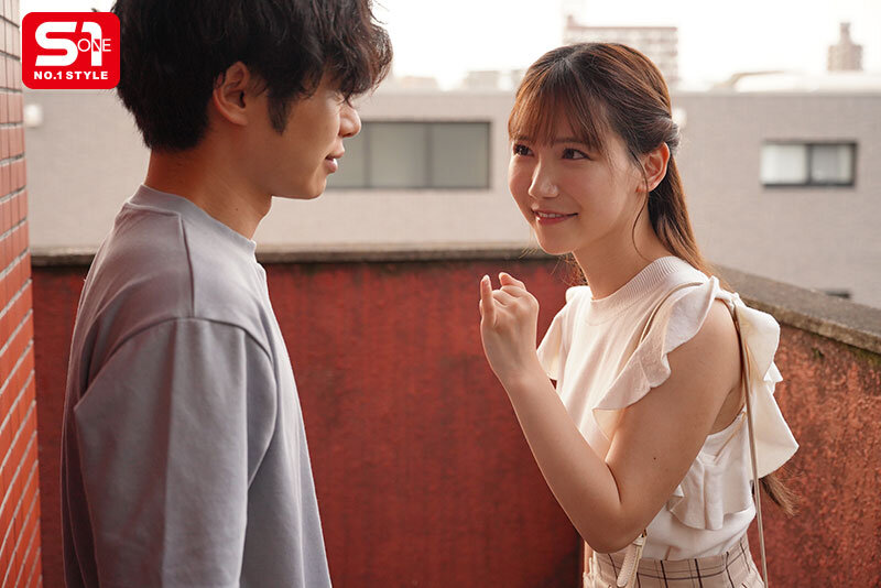 明明很年轻却超会调戏的「美乳后辈」,「翻弄诱惑」有够撩人...