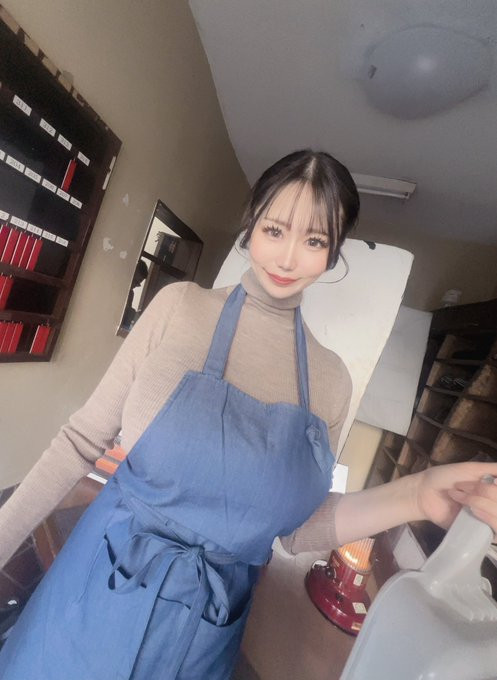 巨乳逛大街！K罩杯顶级爆乳美女「南羽琉」AV最新作老公跑路惨沦黑道玩物！