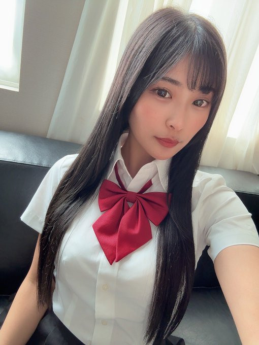 「似鸟日和」出道作品番号及封面，「似鸟日和」个人简介