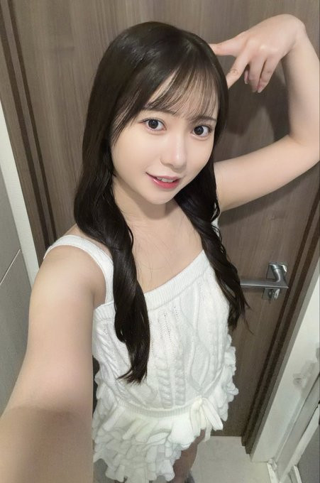 咲月阳菜(咲月ひな)出道作品番号及封面，「咲月阳菜」个人简介