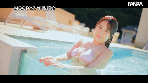 「100公分J奶护理师」出道,从口爱到乳爱都超乐于尝试!
