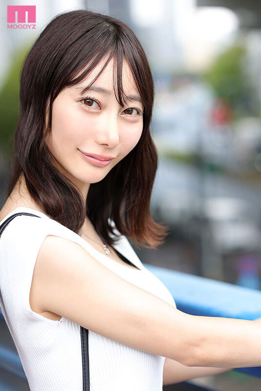 「超细腰J奶女优」大尺度解禁了！「白皙光滑胴体」火辣解放！