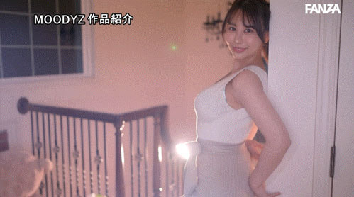 「I罩杯的现役巨乳女大生」超火辣出道，脱衣后的「白虎胴体」太吸睛！