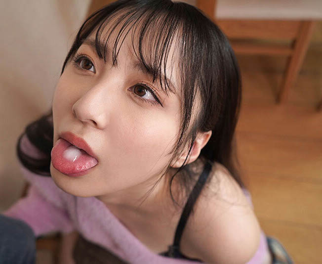 「美乳表姐」把我的肉体当成饮料,用「猛烈的时光」教会我很棒的事!