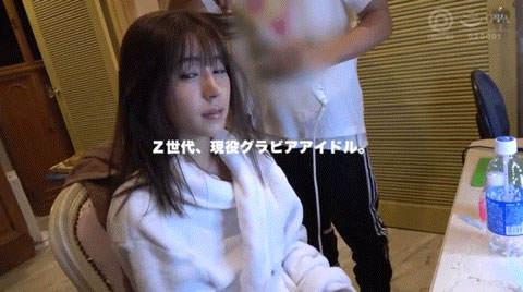 Z世代最强写真偶像!出道即中出的荡娃!铃木柚香、出阵! ... ...