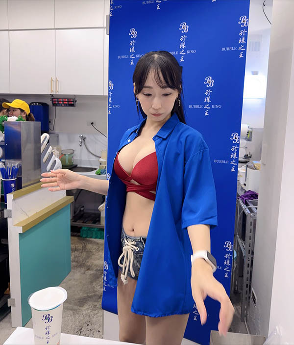 西门町珍奶店惊见日本超大咖女优打工 原来是骑乘位女王降临