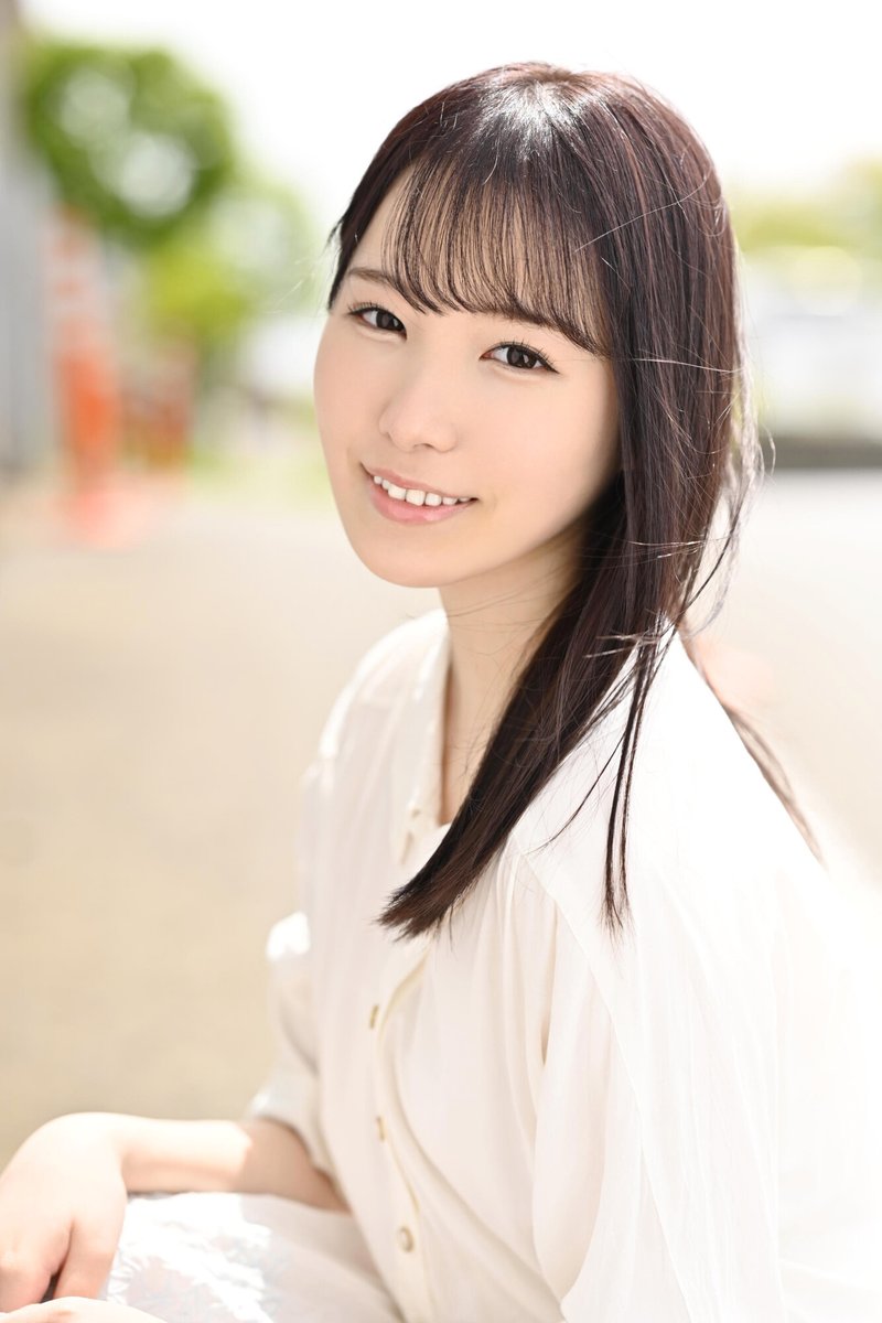 天使的微笑!C罩杯气质美少女“香水纯”S1专属AV出道!