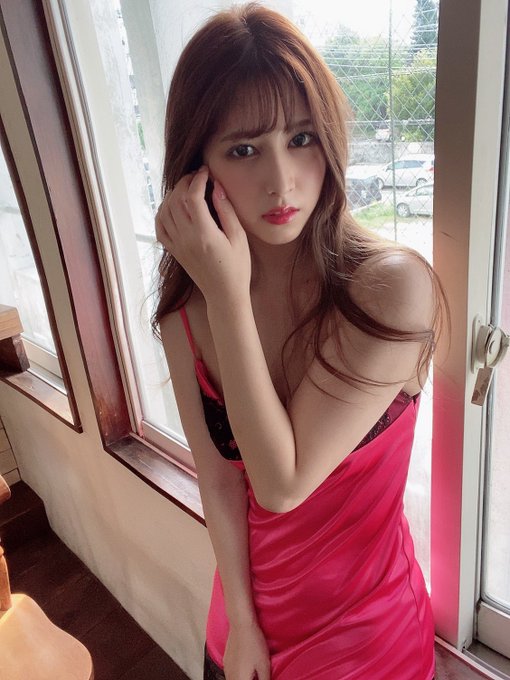 出道满月！ 前杂志模特儿「七森莉莉」YT频道开张、侃侃而谈转职AV女优心路历程！