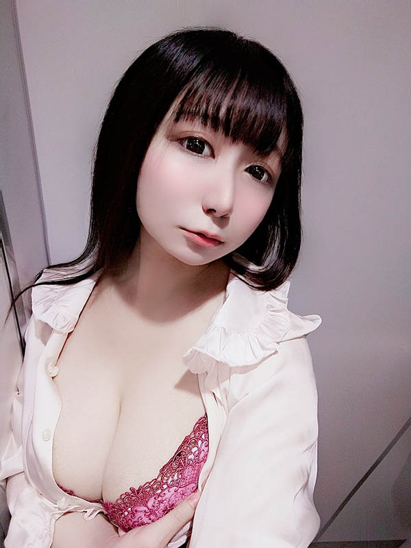 满溢炸裂! 隐藏版素人巨乳小只马「白瀬雪穂」