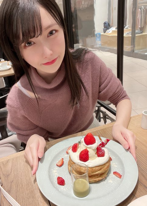火辣与甜美的结合!E罩杯补习班讲师“宫西光”AV出道!