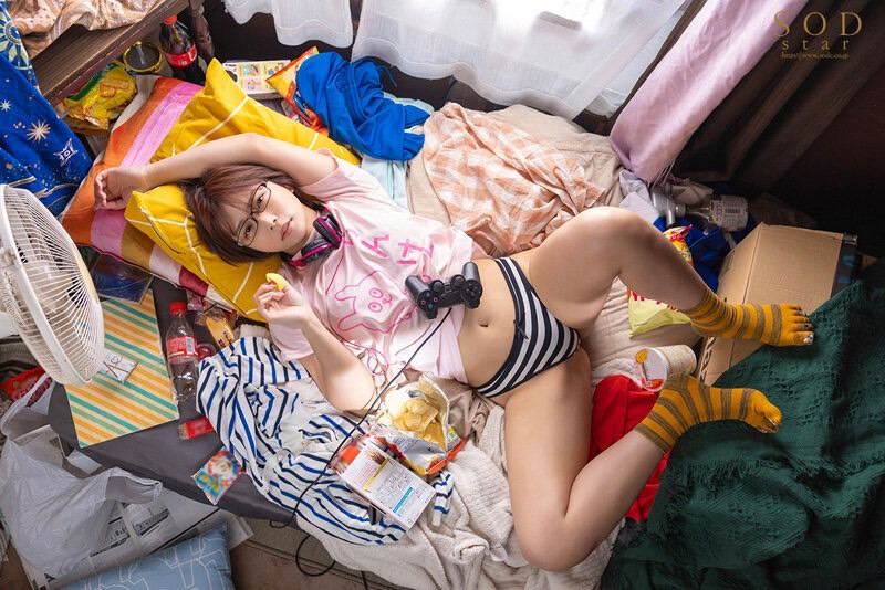 出道12周年！纱仓まな(纱仓真菜)成了丧女尼特族！
