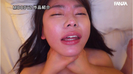想在床上被玩烂！超级M的她被打屁屁被掐脖成了男优的玩偶！ ...