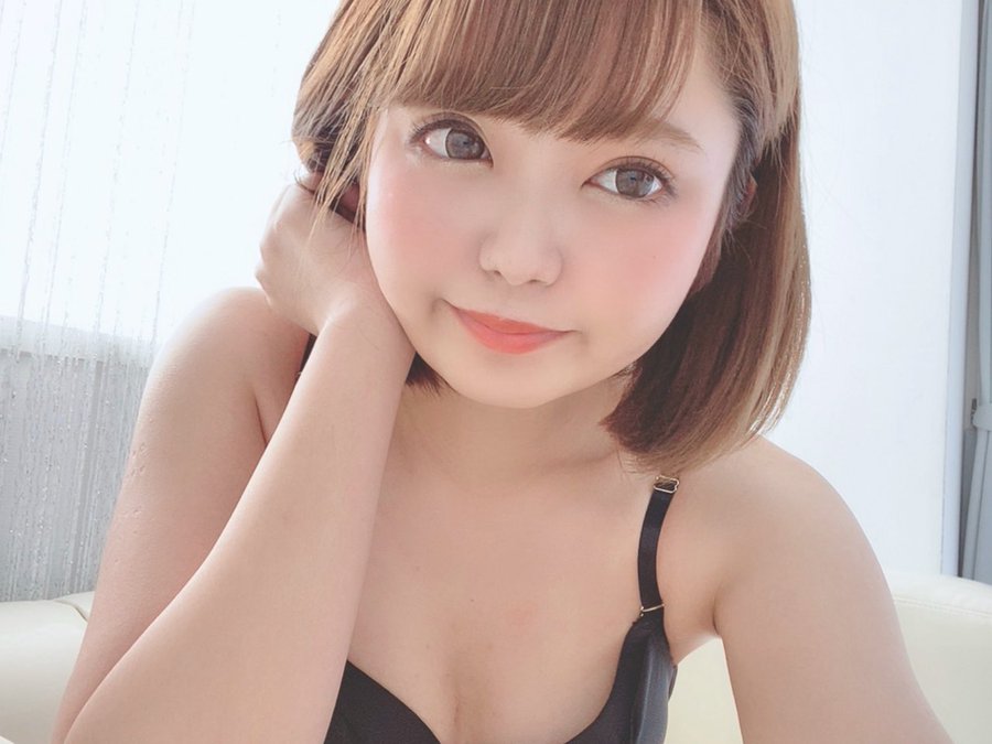 急需解欲！ 咖啡厅美少女「伊藤久留美」克服心魔AV出道！