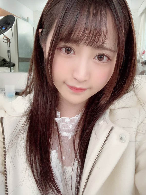 办帐号10天就破万追踪! 卧蚕美少女「小野六花」推特开张!