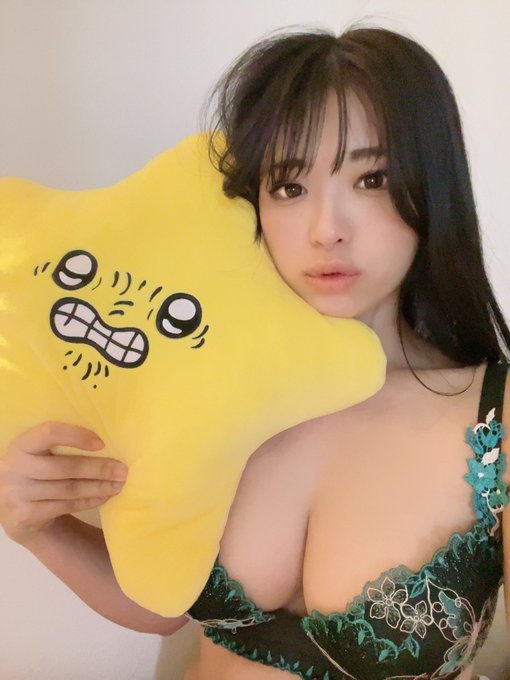 经验稀少!G罩杯小只马大学生“花柳杏奈”AV出道!