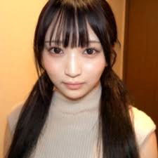 什么?那位才刚满18岁、外型中性私下风骚的美少女其实无码一大堆! ...