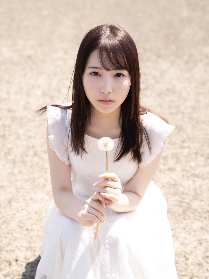 天使的微笑!C罩杯气质美少女“香水纯”S1专属AV出道!