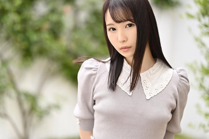 天使的微笑!C罩杯气质美少女“香水纯”S1专属AV出道!