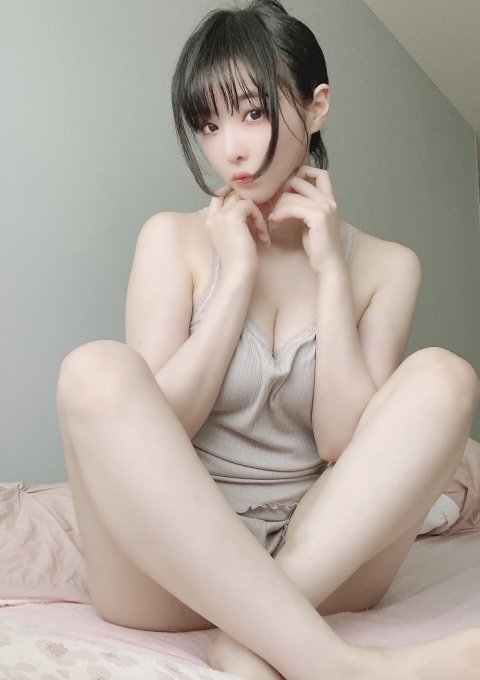 宝矿力最辣代言人？！ G罩杯火辣新人「三宫桩」全裸入镜免费代言！